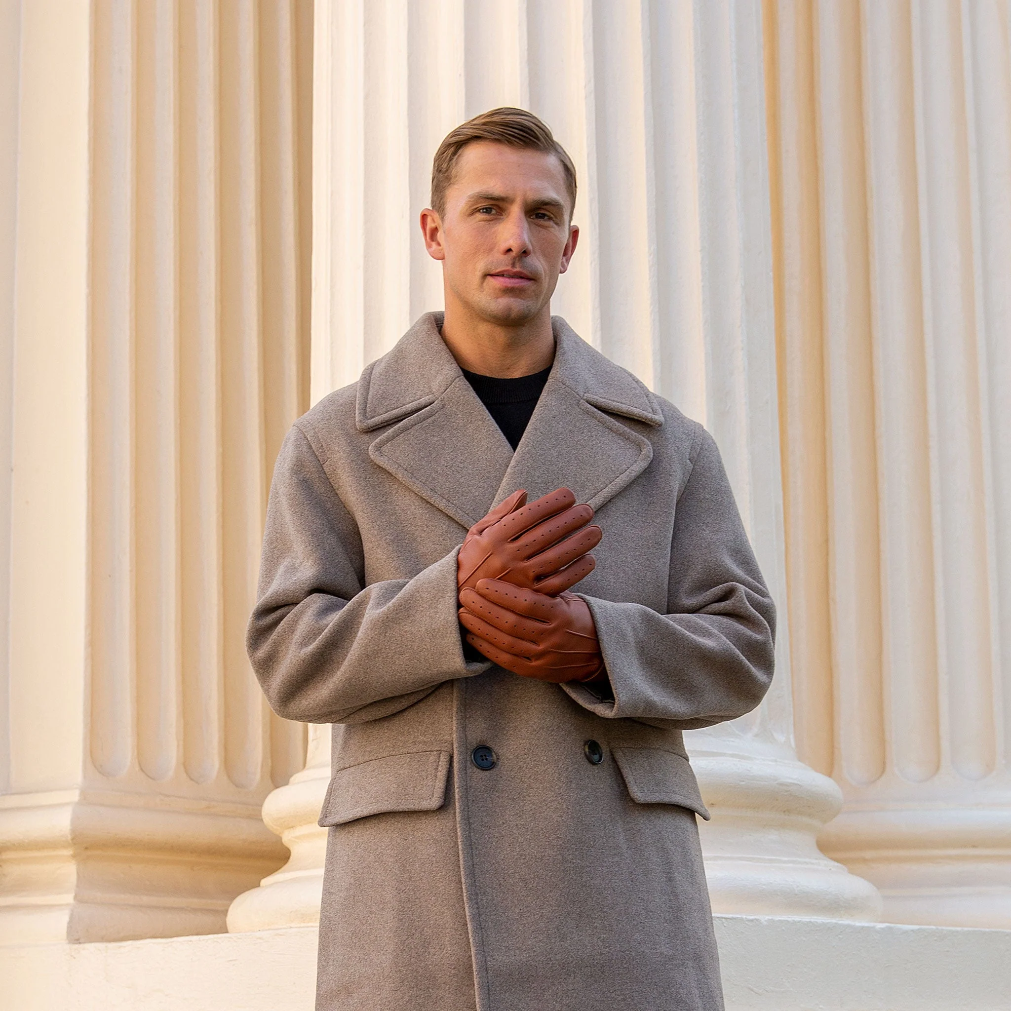 Men's Heritage Three-Point Leather Driving Gloves - Image 9