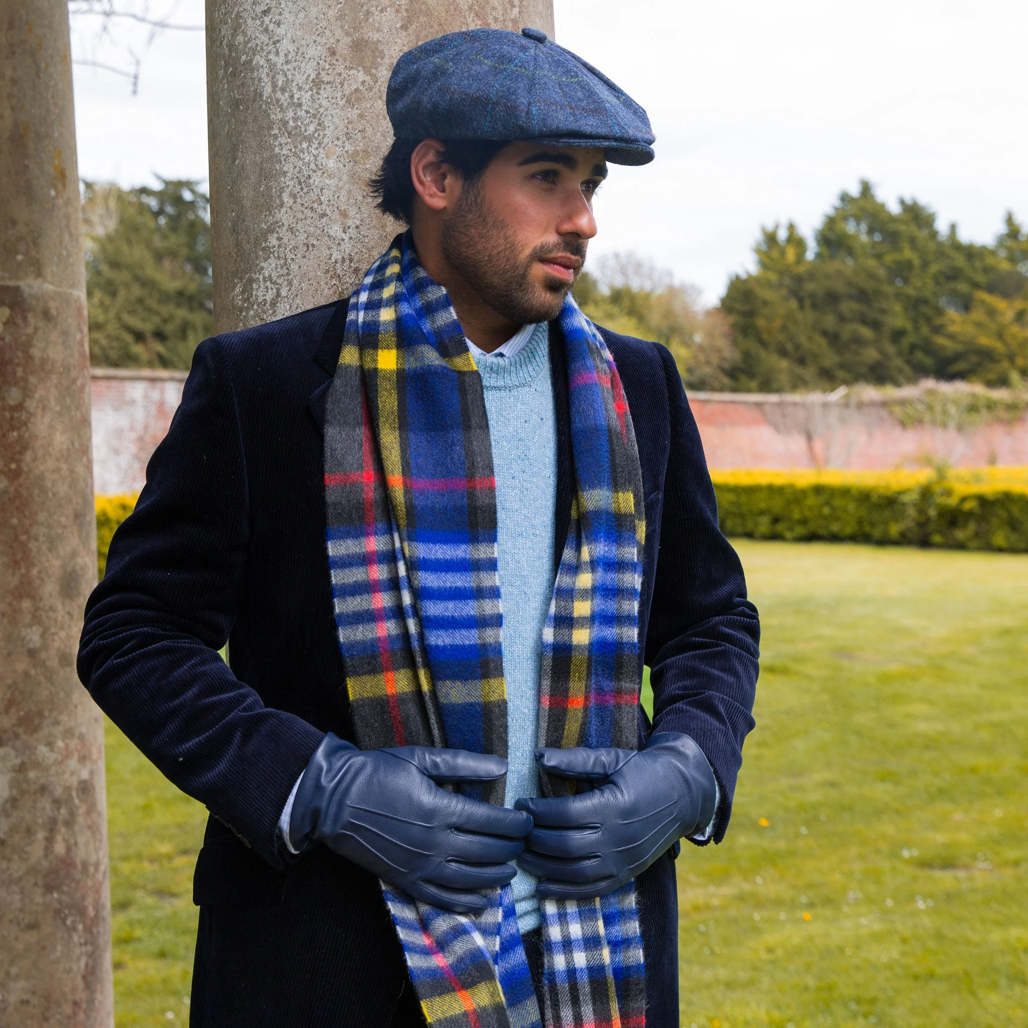 Men's Three-Point Cashmere-Lined Leather Gloves - Image 36