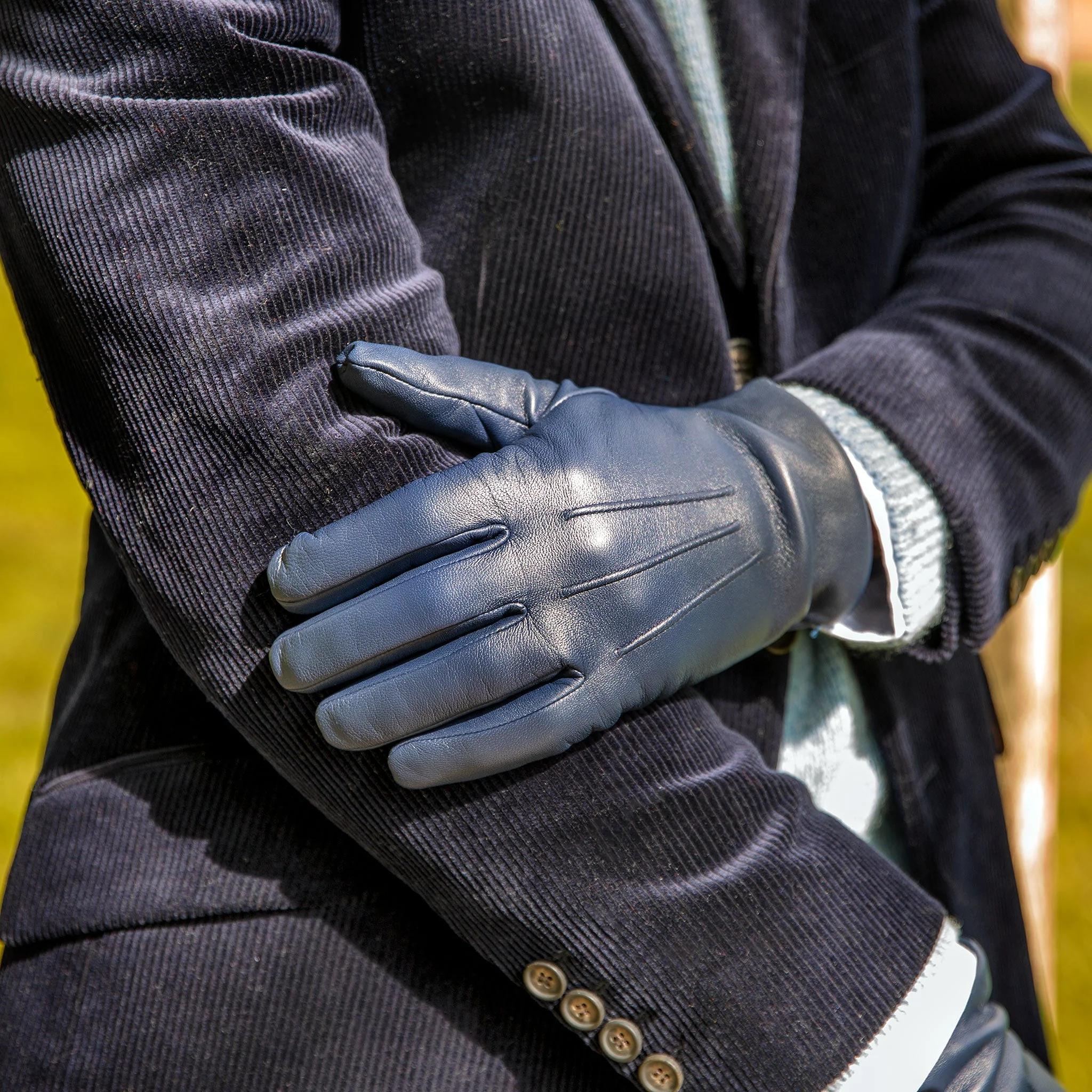 Men's Three-Point Cashmere-Lined Leather Gloves - Image 37