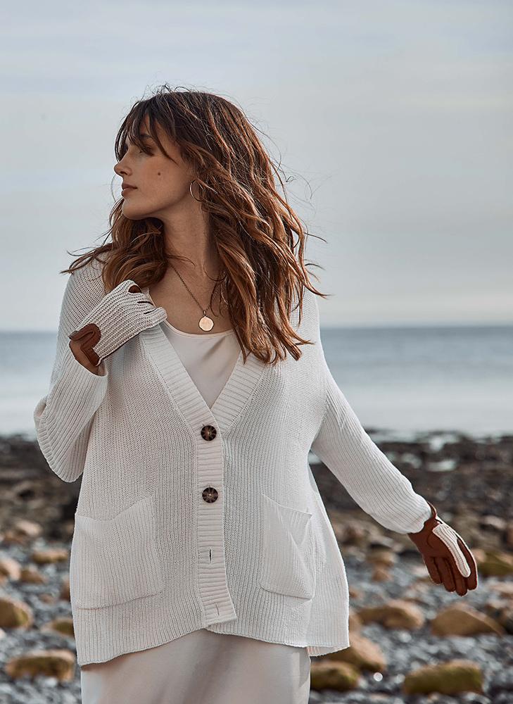 Women's Handsewn Crochet-Back Imitation Peccary Leather Driving Gloves - Image 15