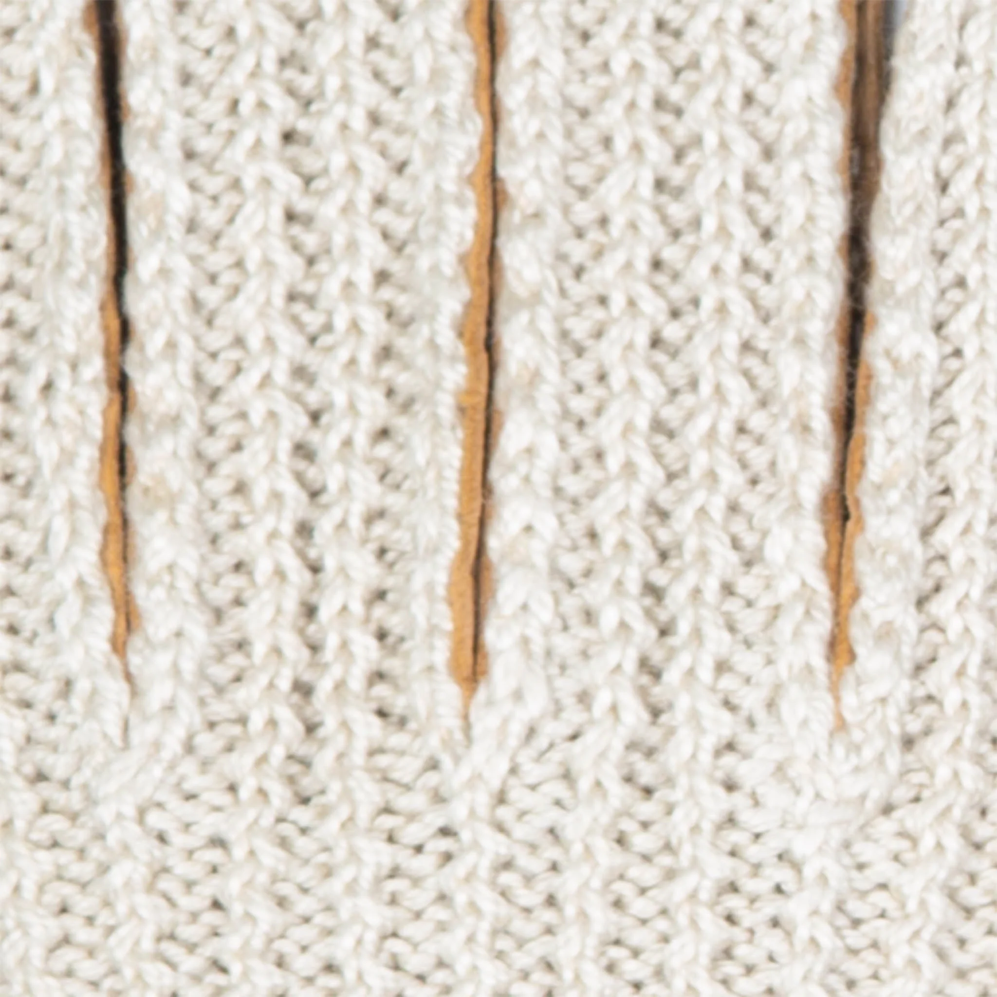 Women's Handsewn Crochet-Back Imitation Peccary Leather Driving Gloves - Image 8