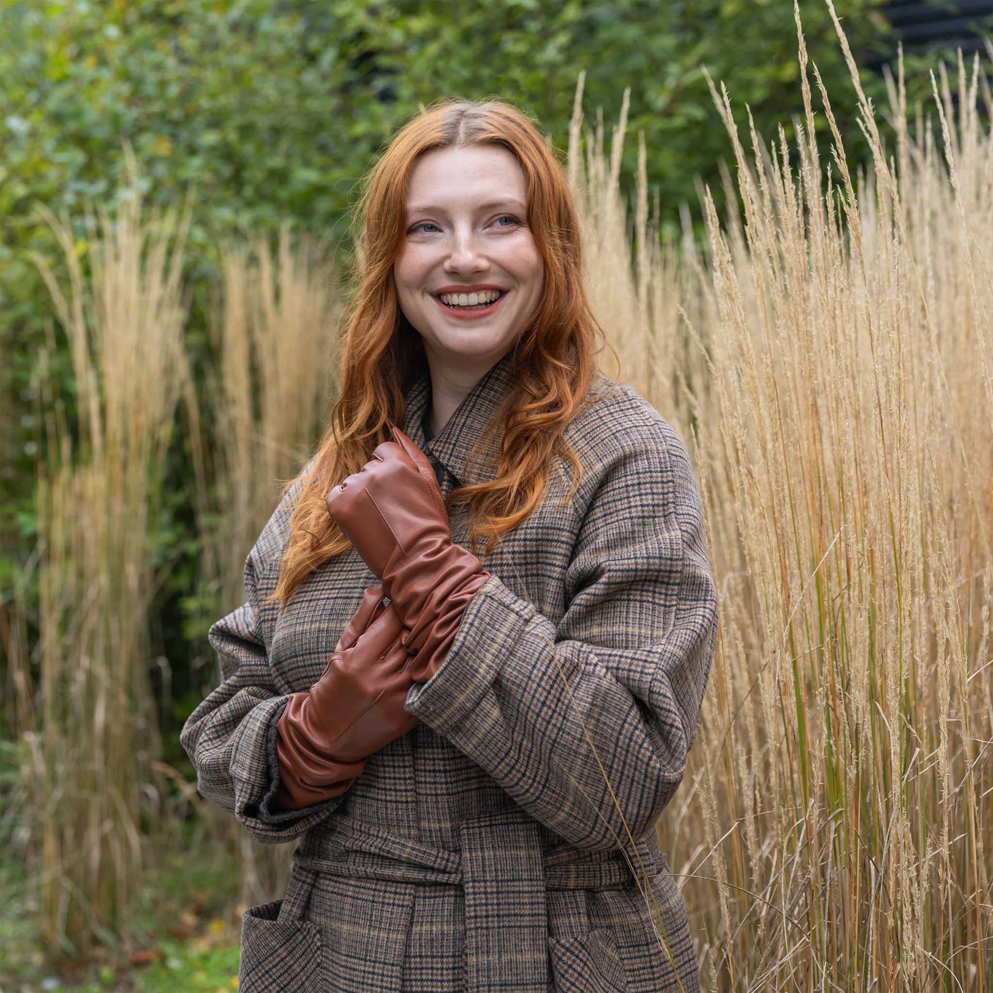 Women's Single-Point Long Above-Elbow Lined Leather Gloves - Image 39